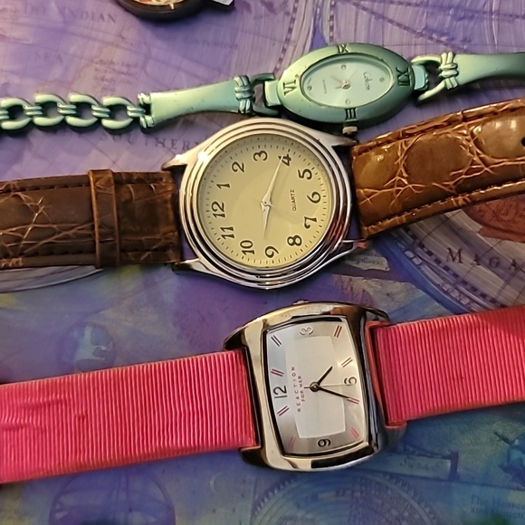 Lot of 9 watches old, worn and new - Picture 2 of 9